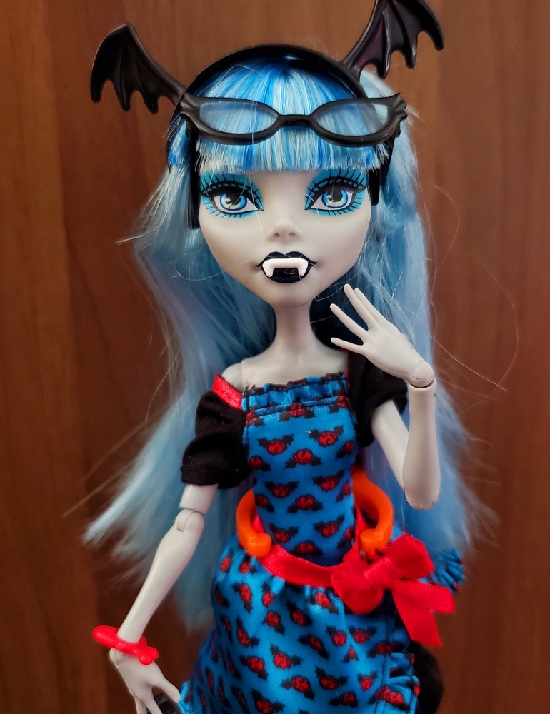 Monster High Doll Freaky Fusion Ghoulia Yelps